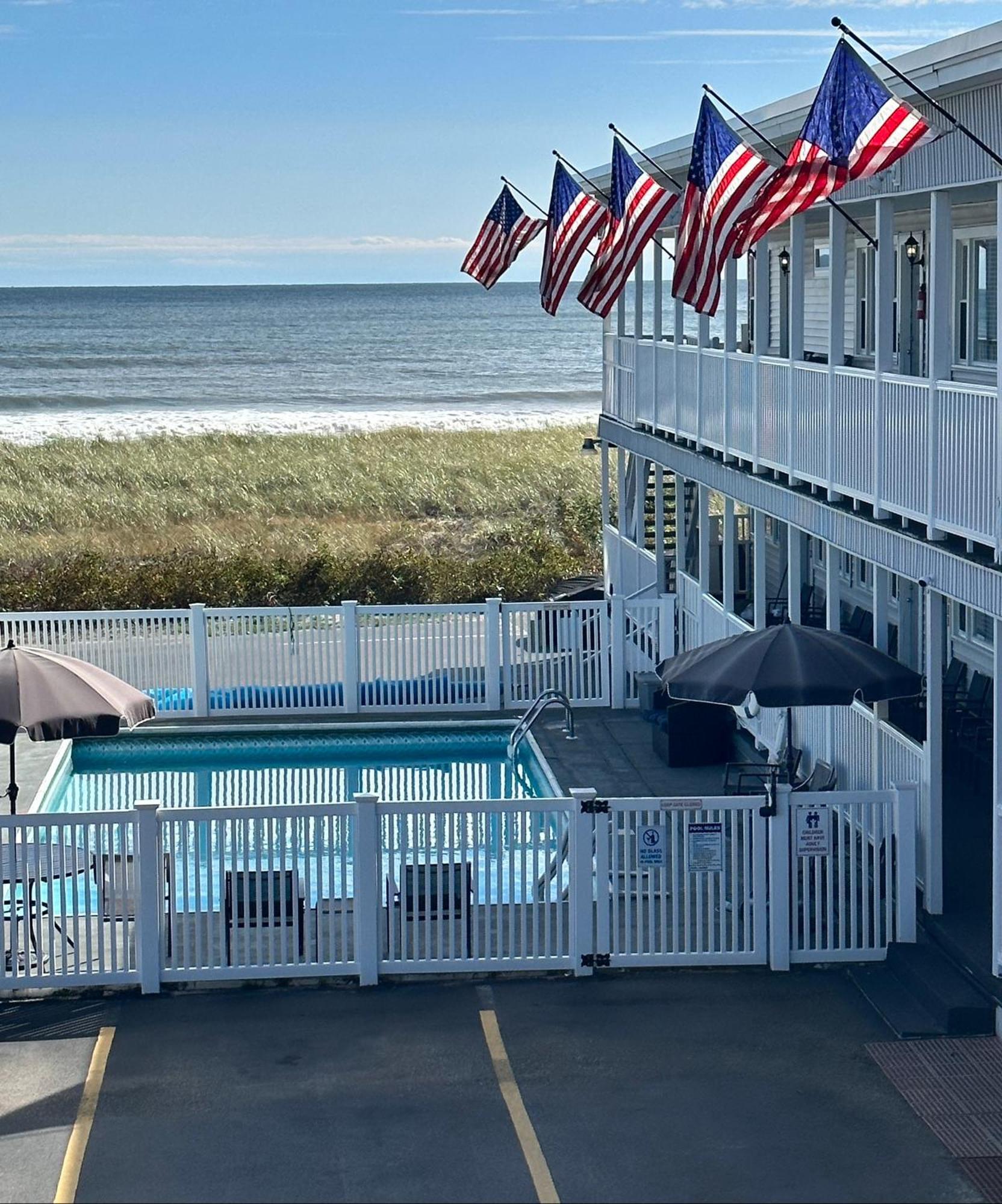 On The Beach Motel オールドオーチャードビーチ エクステリア 写真